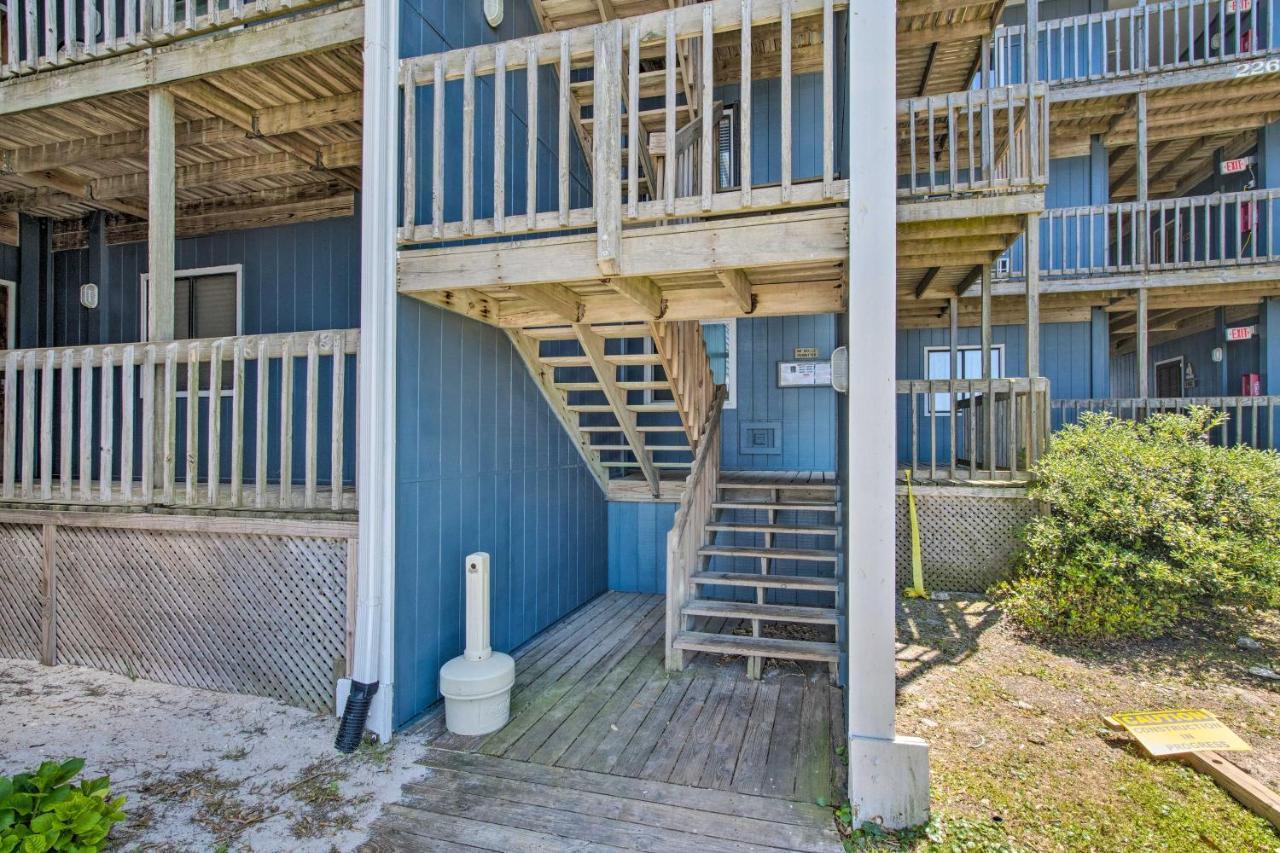 Apartmán Convenient Retreat With Balcony And Ocean Views! North Topsail Beach Exteriér fotografie